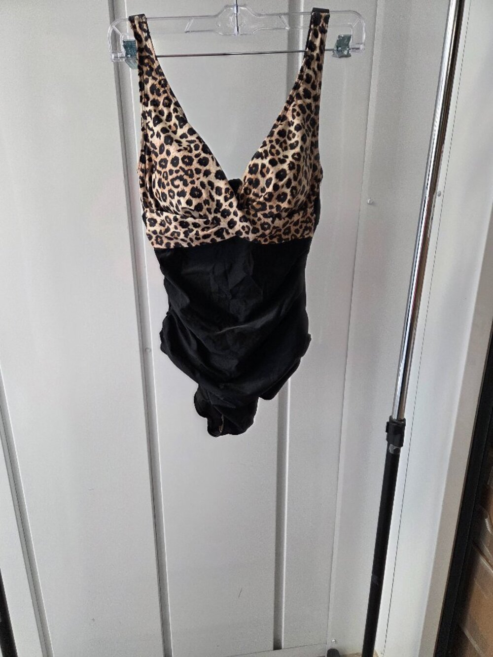 Eomenie One Piece Swimsuit Size Small Leopard Print Swimsuit New in Package - Picture 2 of 5
